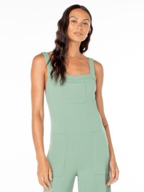 EUC Roxy Green Ribbed Knit Wide Leg Jumpsuit with Pocket Stretchy Cropped Medium
